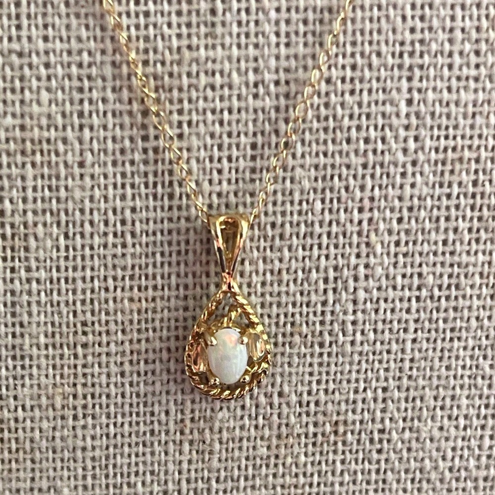 14K Gold Opal Teardrop Pendant Necklace 585 Delicate Chain‎ Dainty Vintage 16"